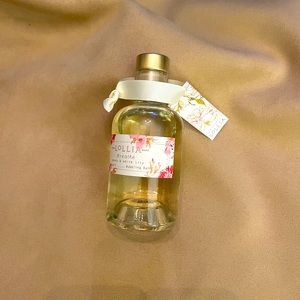 Lollia Breathe bubble bath